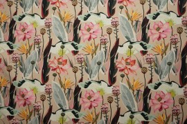 Tkanina ogrodowa wodoodporna – pastelowe kwiaty na kremowym tle