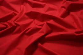 Tkanina wodoodporna w kolorze czerwonym