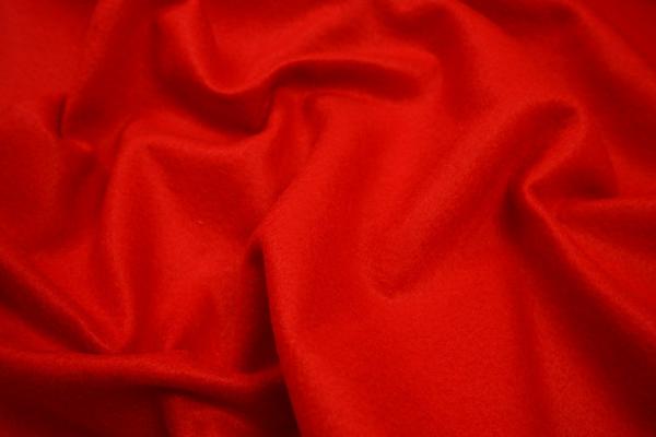 Filc w kolorze czerwonym o grubości 1,5 mm