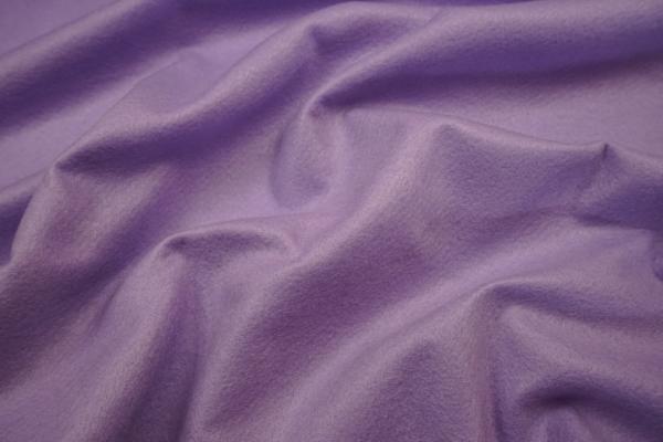 Filc w kolorze liliowym o grubości 1,5 mm