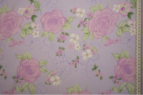 Tkanina sukienkowa w kolorze liliowym z różowymi kwiatami