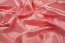 Satyna jedwabna w kolorze pudrowego różu