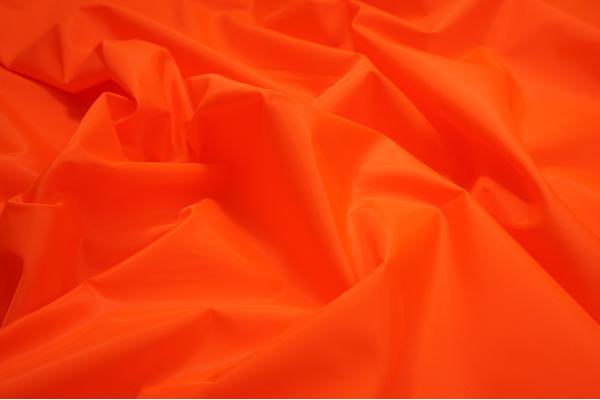 Ortalion w kolorze pomarańczowym
