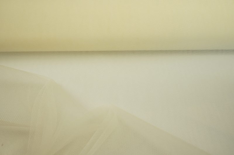 Tiul w kolorze "Ivory"
