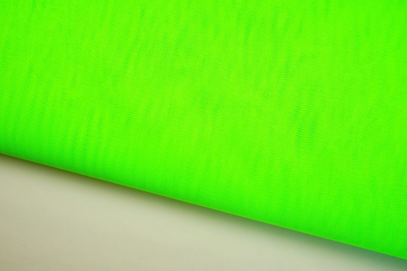 Tiul w kolorze "Fluorescent Green"