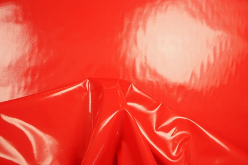 Latex w kolorze czerwonym