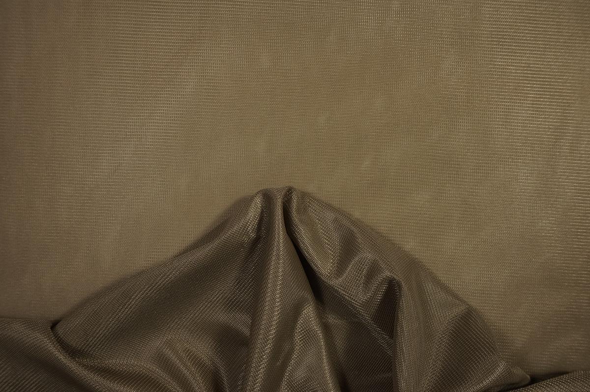 Szermeza w kolorze ciemnobeżowym