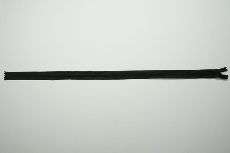 Zamek kryty - czarny, 60 cm