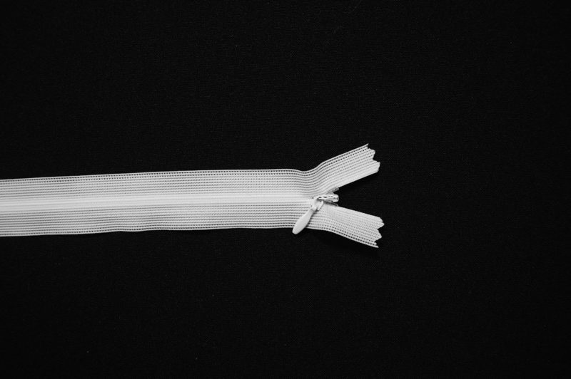 Zamek kryty - biały, 50 cm