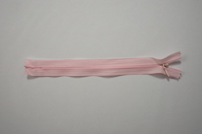 Zamek kryty - jasny róż, 18 cm