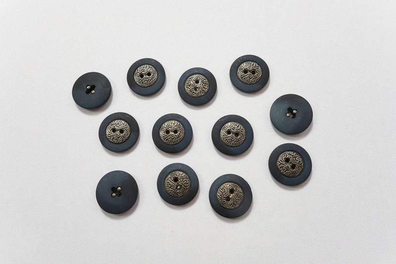 Guzik o numerze 2348, 22 mm