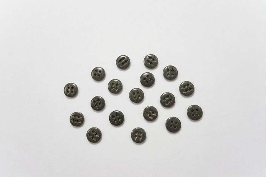Guzik o numerze 2562, 13 mm