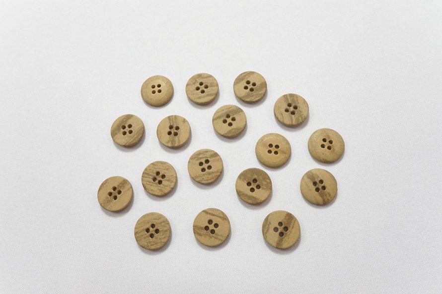 Guzik o numerze 2561, 18 mm