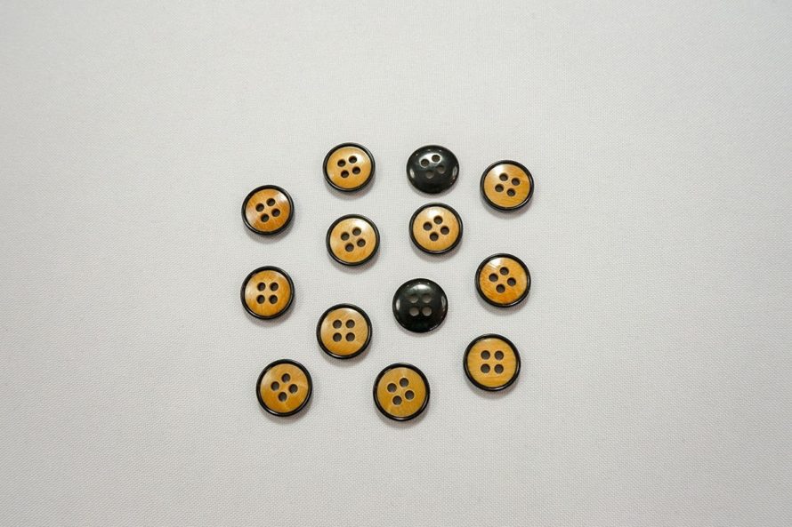 Guzik o numerze 2464, 15 mm