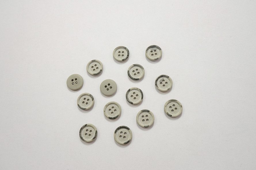 Guzik o numerze 2369, 15 mm