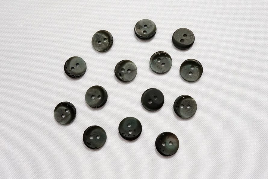 Guzik o numerze 2525, 13 mm