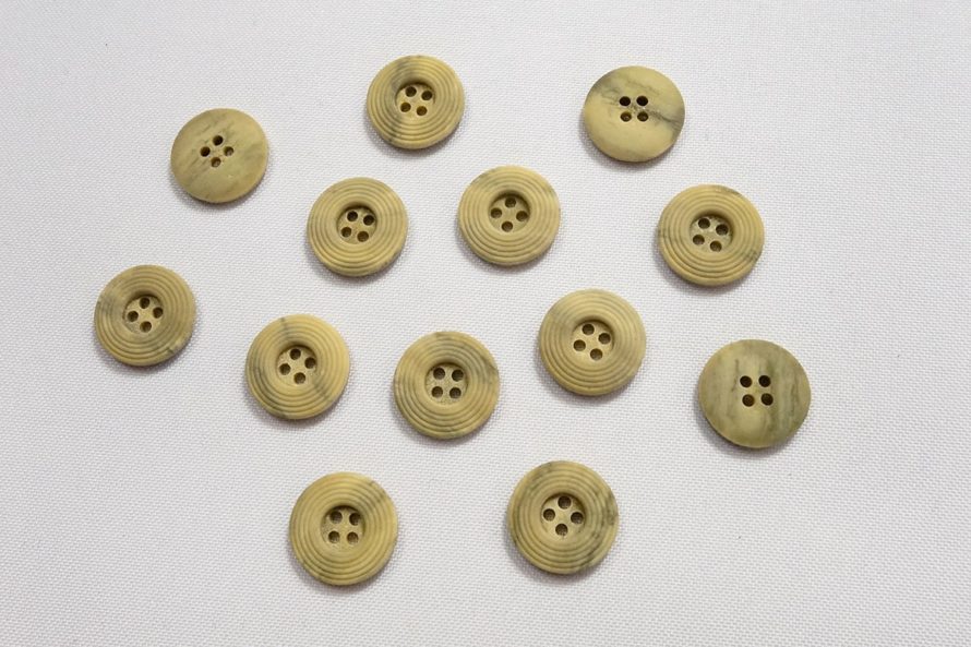 Guzik o numerze 2161, 18 mm