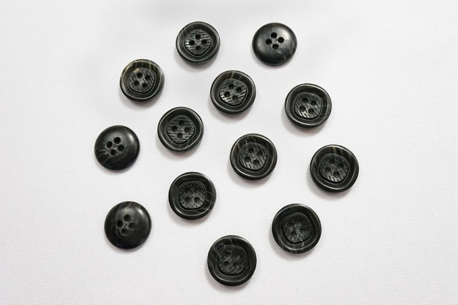 Guzik o numerze 2128, 19 mm