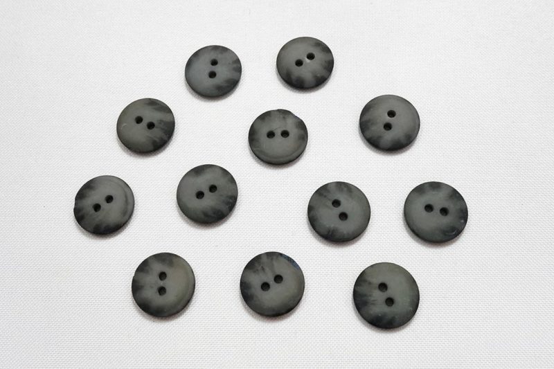 Guzik o numerze 2252, 18 mm