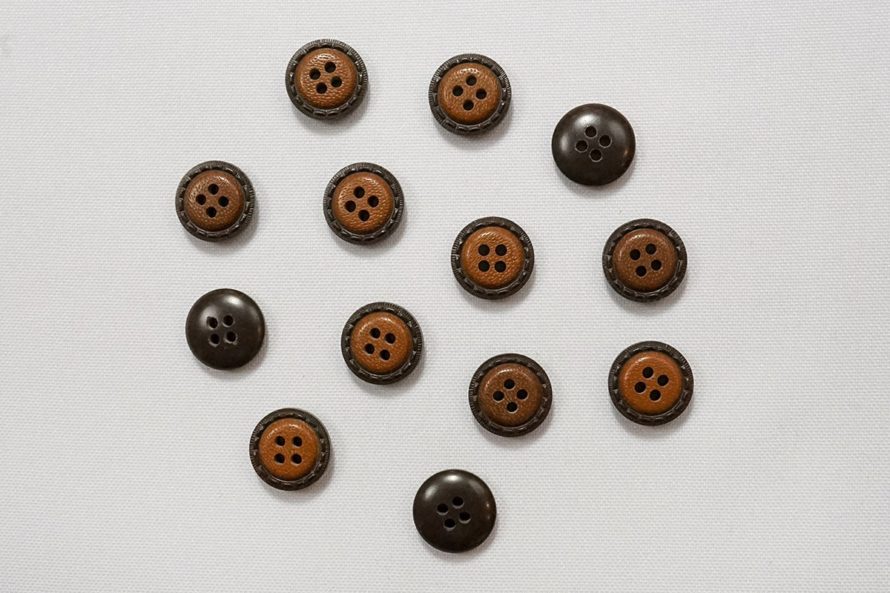 Guzik o numerze 2276, 15 mm