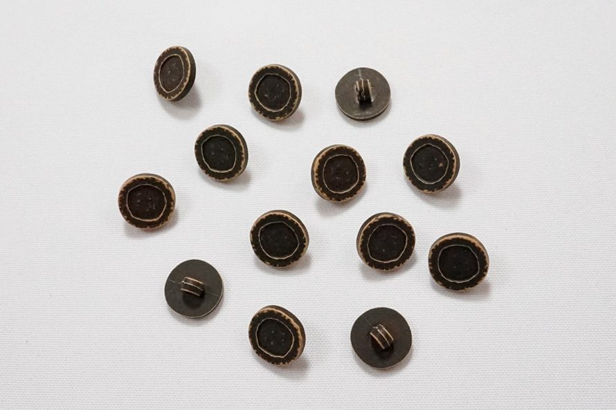 Guzik o numerze 2300, 15 mm