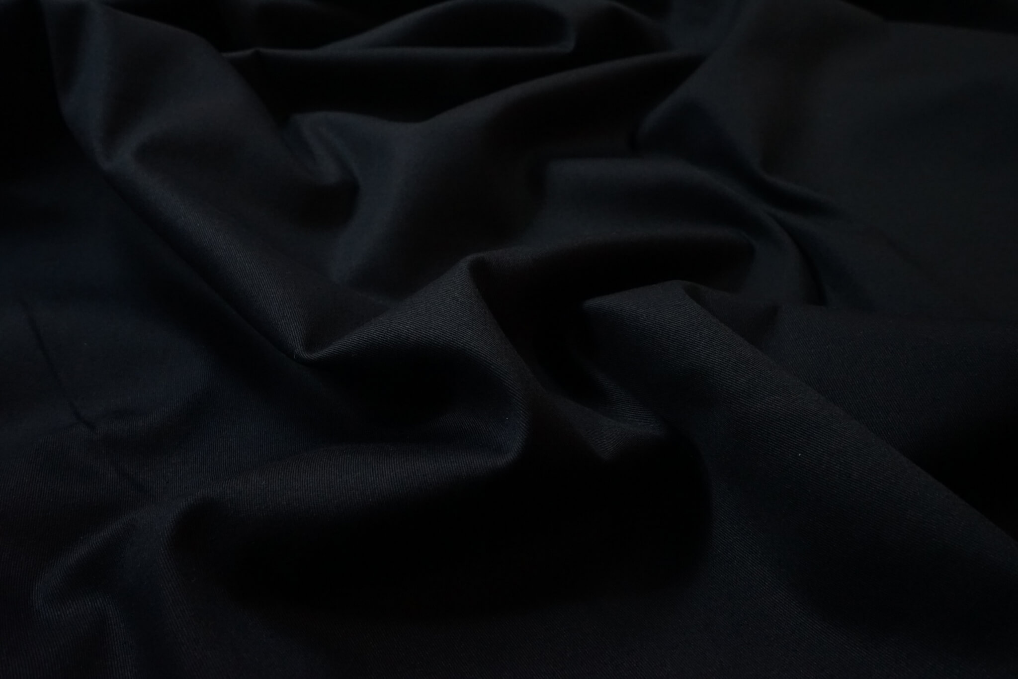 Bawełna z lycrą w kolorze ciemnogranatowym