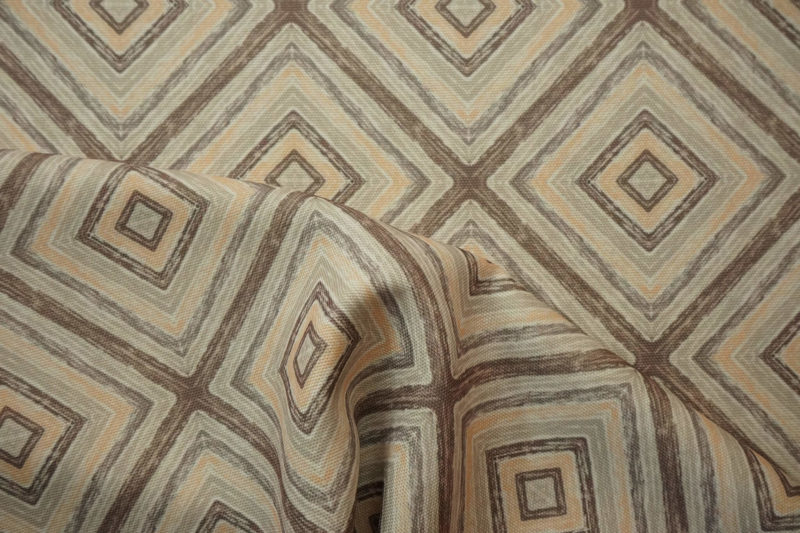 Tkanina zasłonowa z geometrycznym wzorem rombów w kolorach retro