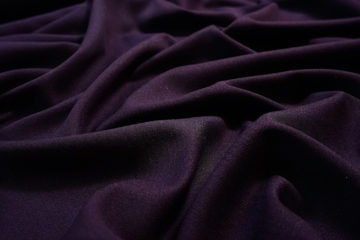 Tkanina sukienkowa – ciemnofioletowa